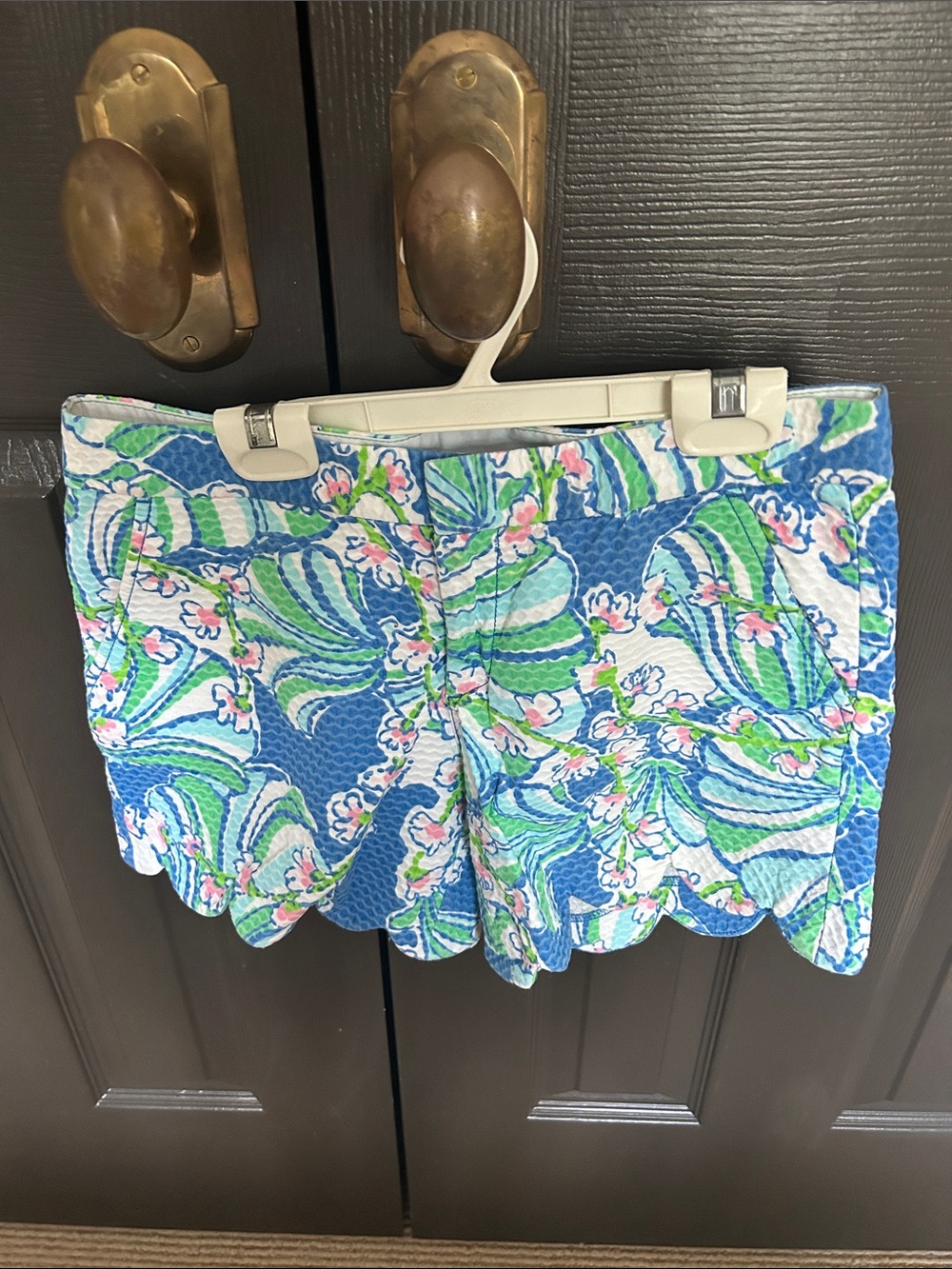 Lilly Pulitzer Blue, Green & Pink Scallop Hem Floral Buttercup Shorts